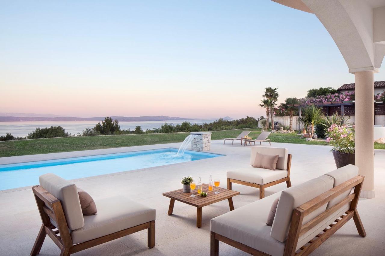 Luxury Panorama Vila With Amazing Seaview In Gondolici 7 Km From Rabac Labin  Buitenkant foto