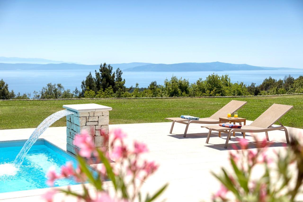 Luxury Panorama Vila With Amazing Seaview In Gondolici 7 Km From Rabac Labin  Buitenkant foto