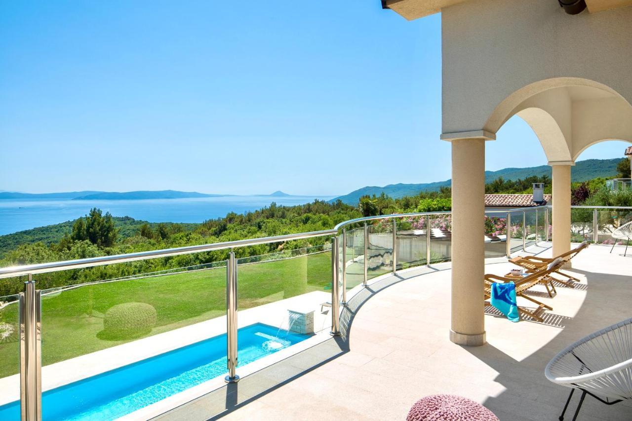 Luxury Panorama Vila With Amazing Seaview In Gondolici 7 Km From Rabac Labin  Buitenkant foto