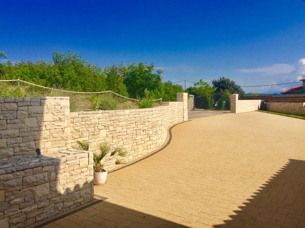 Luxury Panorama Vila With Amazing Seaview In Gondolici 7 Km From Rabac Labin  Buitenkant foto