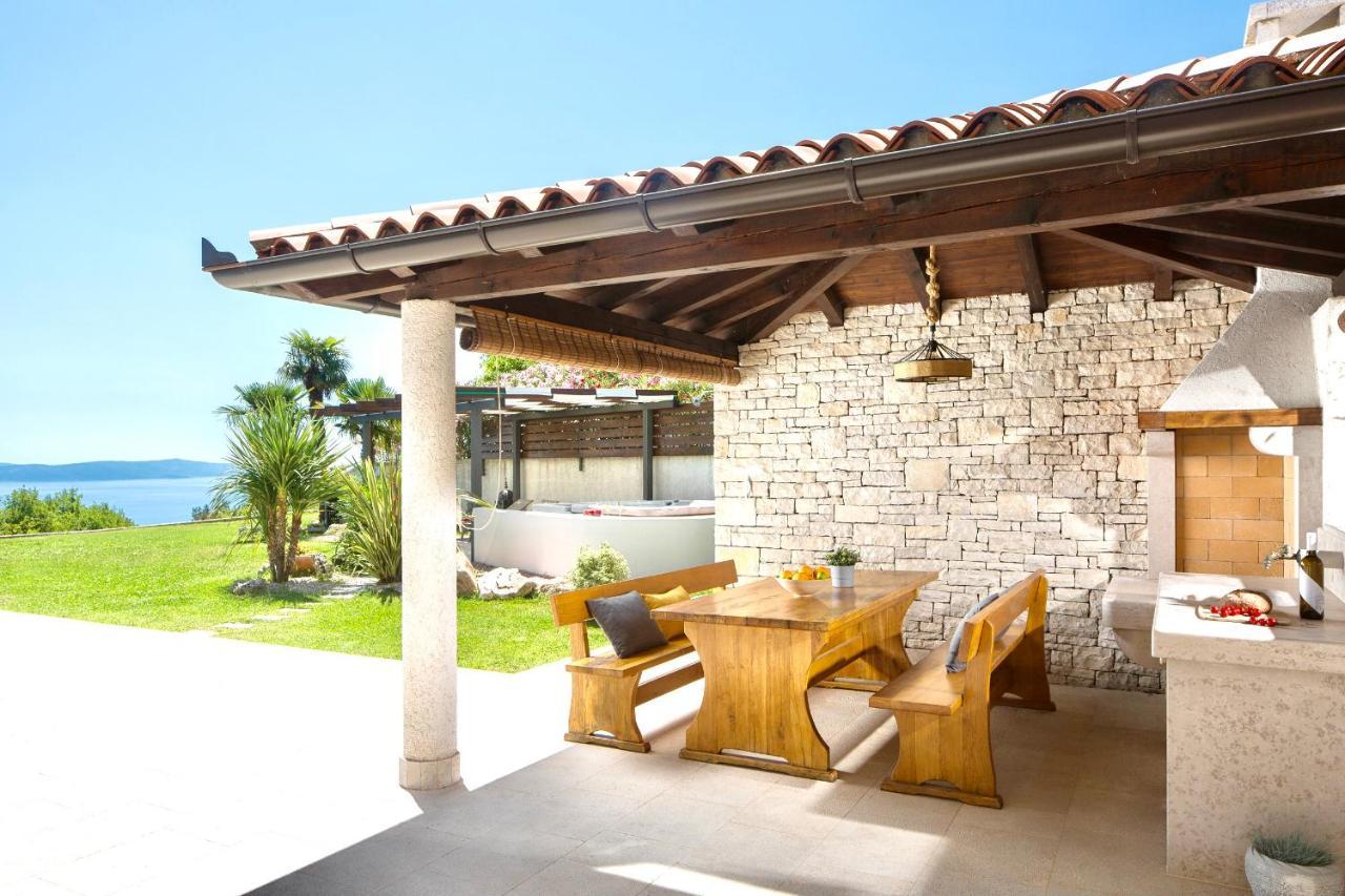 Luxury Panorama Vila With Amazing Seaview In Gondolici 7 Km From Rabac Labin  Buitenkant foto